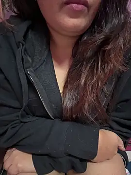  nishalove19 online show from 11/24/25, 07:57