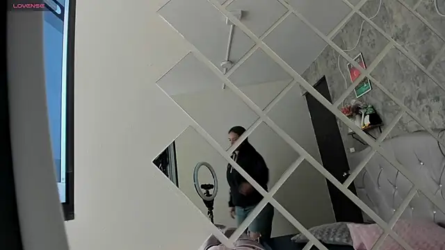 Megan sophia2 online show from 09/17/25, 12:51