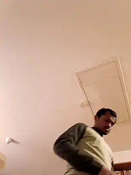 Snapshot of Choco_brownie23 chatting on 03/23/25, 02:04 Choco brownie23 online show from 03/23/25, 02:04