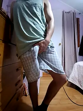 Snapshot of tula_chyk chatting on 09/24/25, 02:15 tula chyk online show from 09/24/25, 02:15