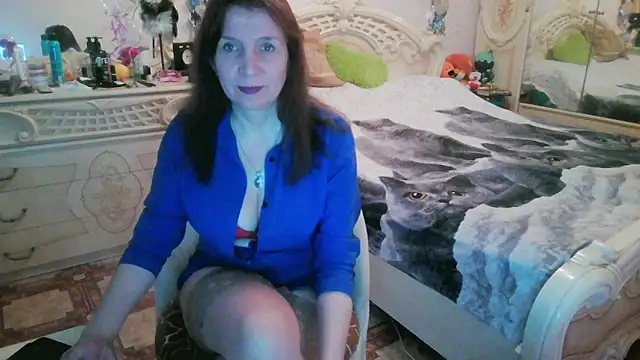 Snapshot of Debra_Phoenix chatting on 05/04/26, 10:17 Debra Phoenix online show from 05/04/26, 10:17