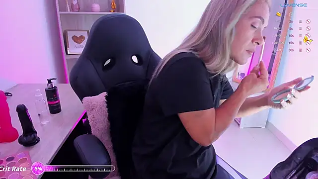 Evangeline johns online show from 10/01/25, 07:31