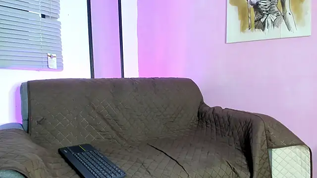 Snapshot of ZoeSmith6 chatting on 01/23/25, 02:39 ZoeSmith6 online show from 01/23/25, 02:39