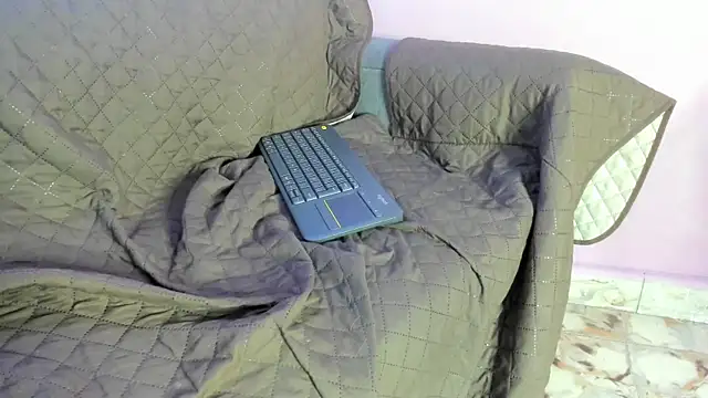 Snapshot of ZoeSmith6 chatting on 01/30/25, 04:45 ZoeSmith6 online show from 01/30/25, 04:45