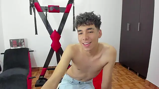 Snapshot of Harry_LatinBoy chatting on 01/09/25, 08:01 Harry LatinBoy online show from 01/09/25, 08:01