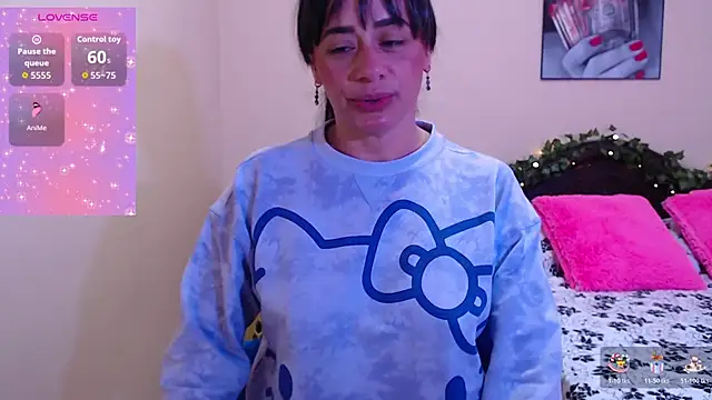 sara florez1 online show from 12/02/25, 11:04