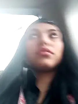 Snapshot of Naomy_veracruz_ chatting on 10/23/25, 12:15 Naomy veracruz online show from 10/23/25, 12:15