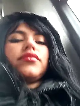 Naomy veracruz  online show from 04/25/26, 01:41