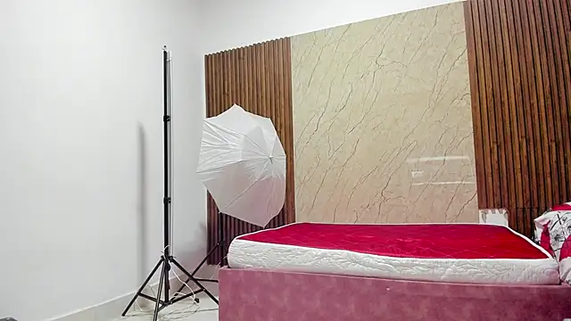 Snapshot of king_lovely_hornyy chatting on 10/24/25, 06:26 king lovely hornyy online show from 10/24/25, 06:26