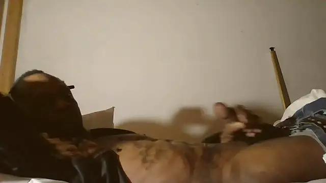 Snapshot of KinGKane84 chatting on 01/22/25, 06:20 KinGKane84 online show from 01/22/25, 06:20