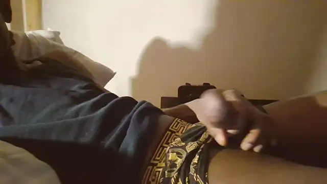 Snapshot of KinGKane84 chatting on 01/26/25, 03:17 KinGKane84 online show from 01/26/25, 03:17