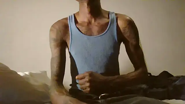 Snapshot of KinGKane84 chatting on 02/09/25, 03:32 KinGKane84 online show from 02/09/25, 03:32