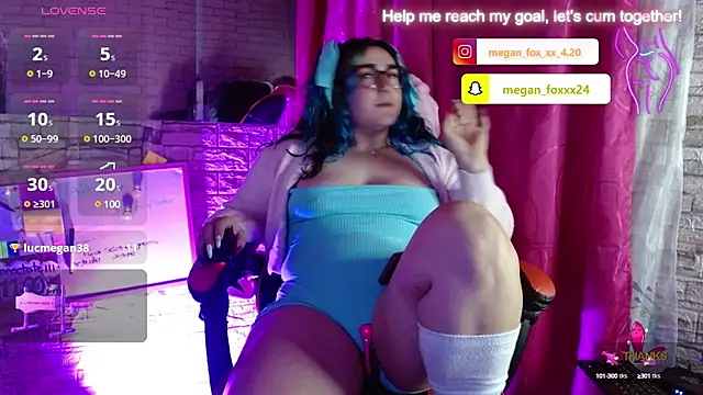 Snapshot of Meg4n_420 chatting on 03/07/25, 07:30 Meg4n 420 online show from 03/07/25, 07:30