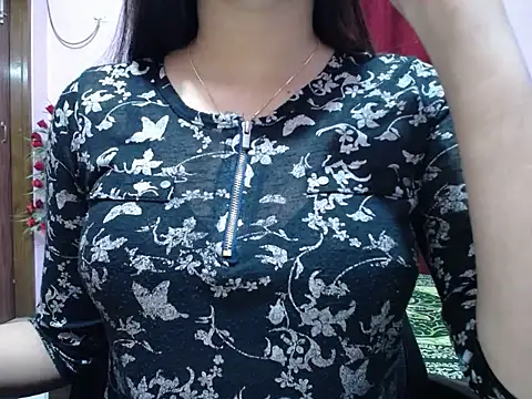 Snapshot of taisina chatting on 01/11/26, 03:28 taisina online show from 01/11/26, 03:28