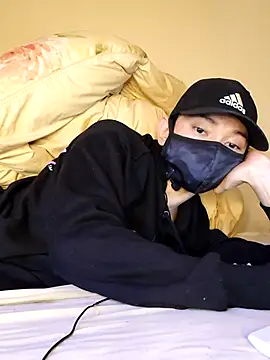 Snapshot of keigo-666 chatting on 03/21/25, 10:39 keigo-666 online show from 03/21/25, 10:39