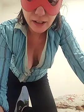 Vagabondainnamorata online show from 02/22/25, 04:09