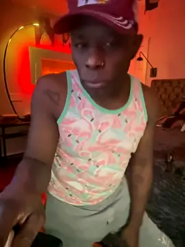 Snapshot of Bignc chatting on 09/27/25, 05:12 Bignc online show from 09/27/25, 05:12