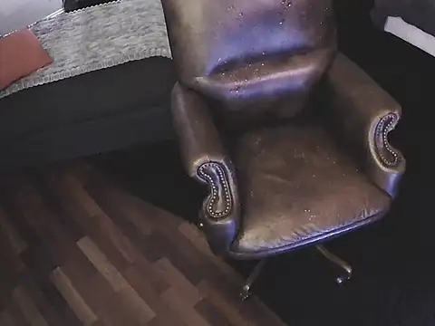 Snapshot of Bignc chatting on 10/05/25, 06:06 Bignc online show from 10/05/25, 06:06