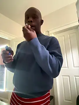 Snapshot of Bignc chatting on 10/19/25, 06:30 Bignc online show from 10/19/25, 06:30