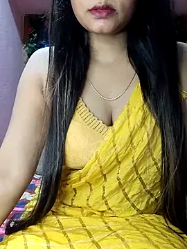 Snapshot of SANIYA-89 chatting on 04/28/26, 10:15 SANIYA-89 online show from 04/28/26, 10:15