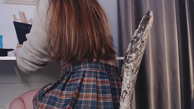 Snapshot of juicy_mystery chatting on 12/30/24, 04:40 juicy mystery online show from 12/30/24, 04:40