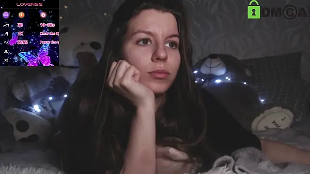 Snapshot of juicy_mystery chatting on 10/27/25, 03:27 juicy mystery online show from 10/27/25, 03:27