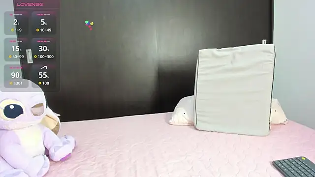 Snapshot of Hannah_Baileyy chatting on 02/26/26, 09:36 Hannah Baileyy online show from 02/26/26, 09:36