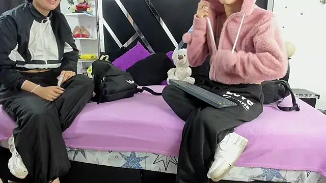 abby eemily online show from 10/07/25, 12:02