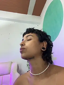 LollaByer online show from 11/22/25, 11:04