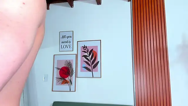 Snapshot of AngelBennet_ chatting on 01/20/25, 06:31 AngelBennet online show from 01/20/25, 06:31