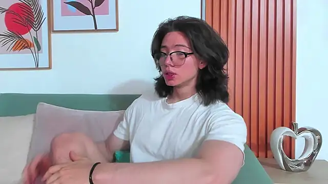 Snapshot of AngelBennet_ chatting on 01/27/25, 03:26 AngelBennet online show from 01/27/25, 03:26