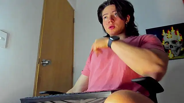 Snapshot of AngelBennet_ chatting on 10/21/25, 11:05 AngelBennet online show from 10/21/25, 11:05