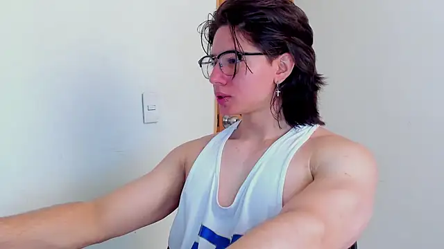 Snapshot of AngelBennet_ chatting on 11/16/25, 06:13 AngelBennet online show from 11/16/25, 06:13