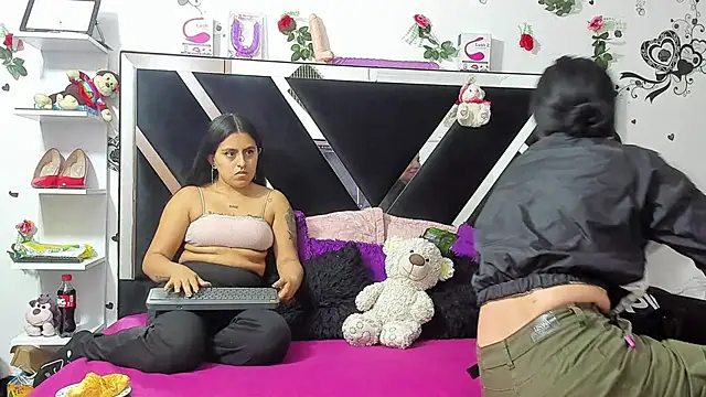 thedream girls online show from 09/17/25, 12:07