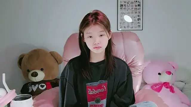yangyang-1115 online show from 04/30/26, 04:08