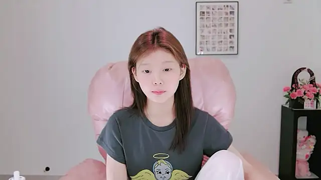yangyang-1115 online show from 05/14/26, 04:52