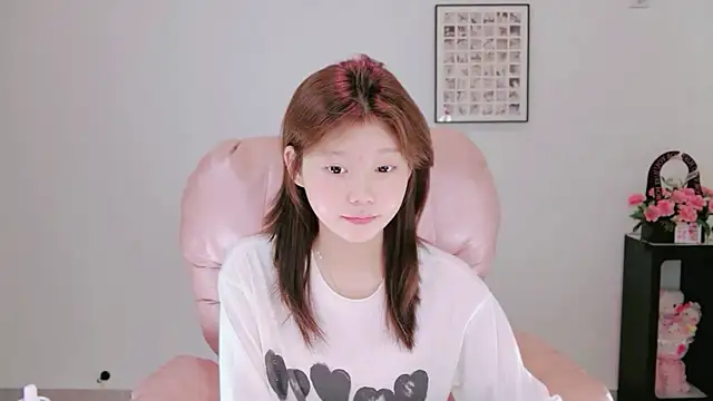 yangyang-1115 online show from 05/15/26, 04:19