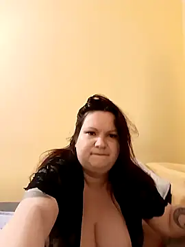 Snapshot of Szilvi93 chatting on 04/12/26, 06:29 Szilvi93 online show from 04/12/26, 06:29