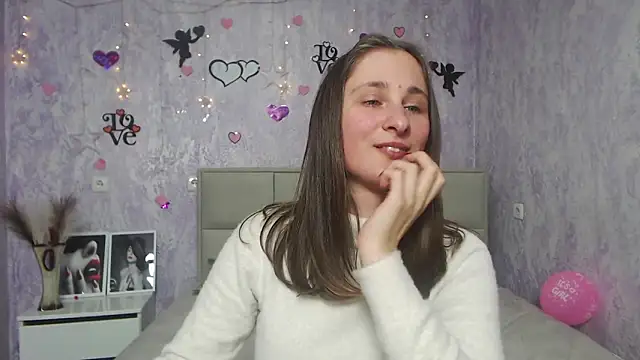 MichelLeee online show from 02/07/25, 06:24