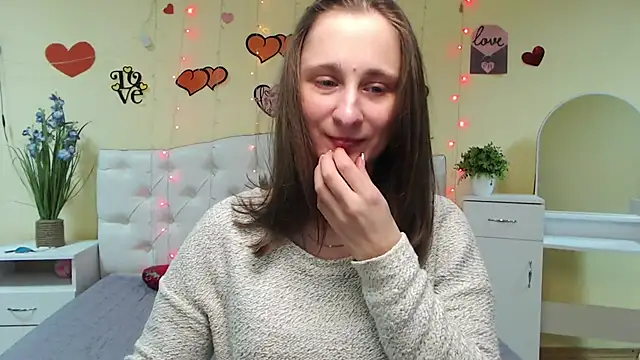 MichelLeee online show from 02/25/25, 12:03