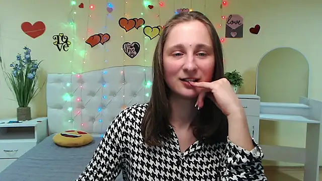 MichelLeee online show from 03/07/25, 03:07