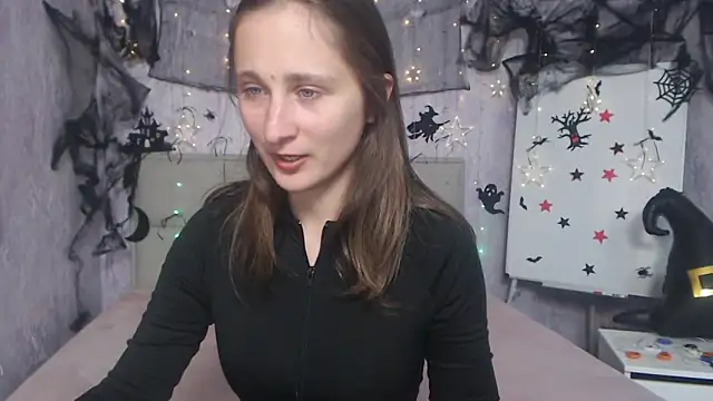 MichelLeee online show from 10/17/25, 11:13