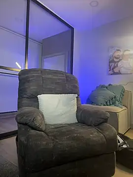 DimitriSullivan  online show from 03/02/25, 03:24