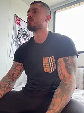 DimitriSullivan  online show from 05/06/26, 02:33