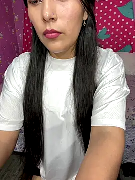 Velyn 18 online show from 11/25/25, 04:34