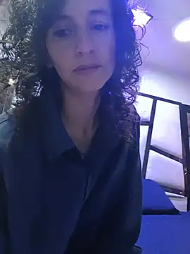 Snapshot of AriannaRussell_ chatting on 07/03/26, 01:28 AriannaRussell online show from 07/03/26, 01:28
