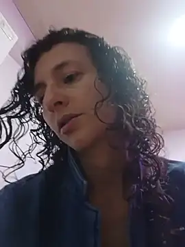 Snapshot of AriannaRussell_ chatting on 07/25/26, 12:58 AriannaRussell online show from 07/25/26, 12:58