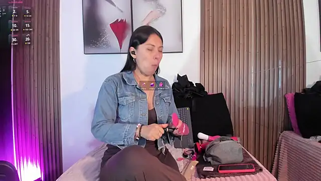 Ella Rousse online show from 09/27/25, 12:32