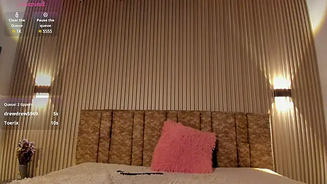 tiffany johnson11 online show from 02/10/25, 07:58