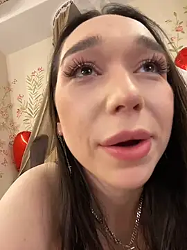 Snapshot of TaylorDavids chatting on 02/21/25, 08:27 TaylorDavids online show from 02/21/25, 08:27